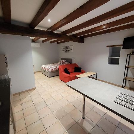 Appartamento Le petit monas Civaux Esterno foto