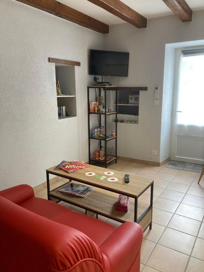 Appartamento Le petit monas Civaux Esterno foto